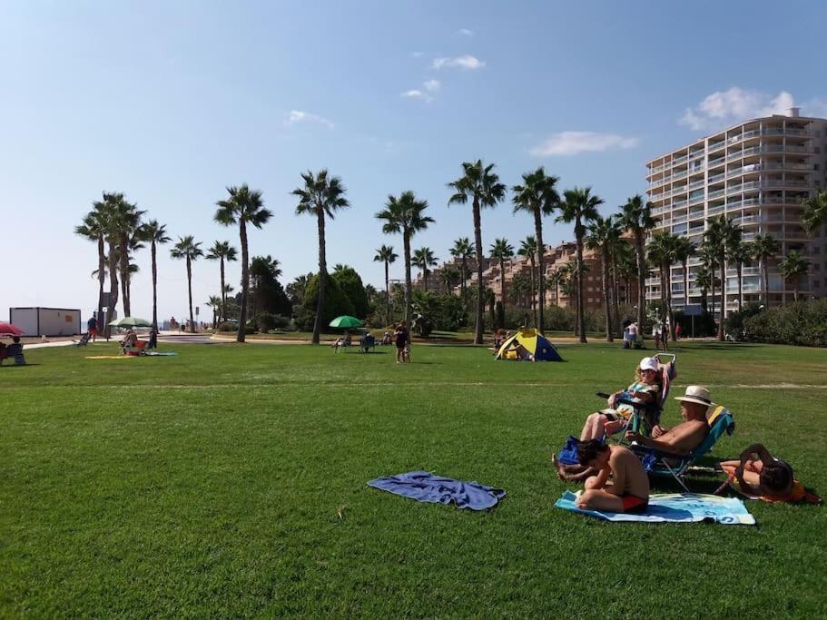 Primera Linea De Playa, Pies En La Arena, Marina D'Or Magic Word El Borseral Luaran gambar