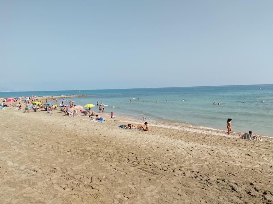 Primera Linea De Playa, Pies En La Arena, Marina D'Or Magic Word El Borseral Luaran gambar