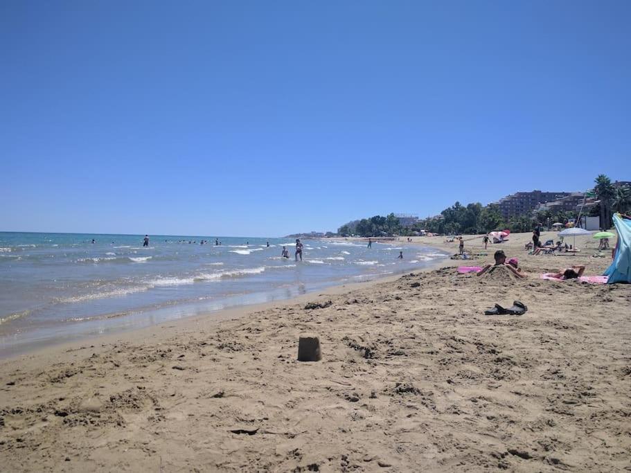 Primera Linea De Playa, Pies En La Arena, Marina D'Or Magic Word El Borseral Luaran gambar